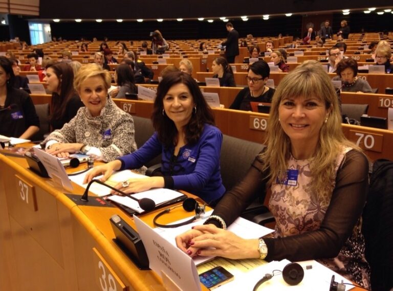 Quintanilla: “Las mujeres superan a los hombres a nivel educativo pero siguen infrarrepresentadas en la toma de decisiones”