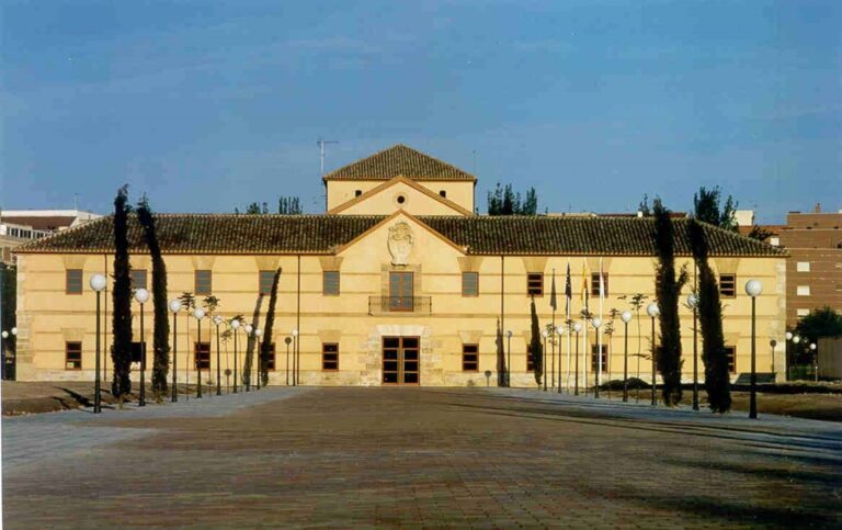 La UCLM destaca por la calidad de sus profesores e investigadores dentro del Sistema Universitario Español