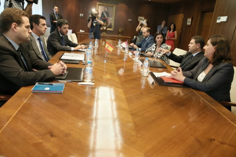 Según Page, Soria se compromete a aportar 20 millones para Elcogas