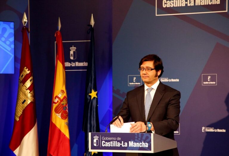 Romaní se declara abierto a estudiar cualquier propuesta para lograr un acuerdo con la oposición sobre el techo de gasto
