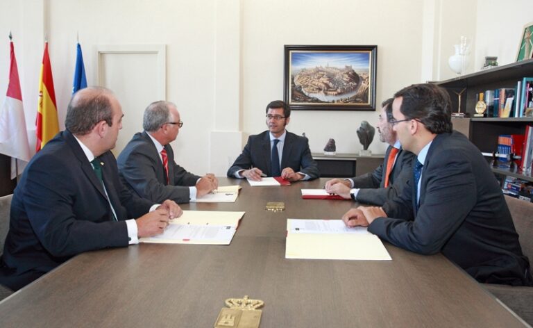 Romaní apunta a finales de año para acabar con el atasco de la tesorería “y evitar así los perjuicios de la morosidad pública”