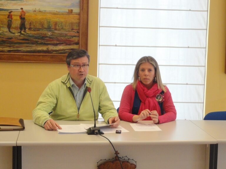 Valera sobre el presupuesto del 2012: “El alcalde se ha esforzado al máximo en maquillar los números”
