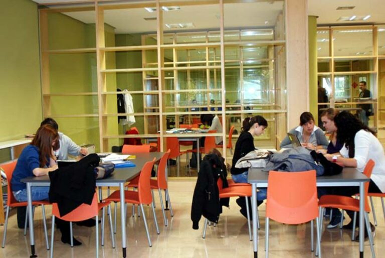 La UCLM seleccionada entre las 1.000 mejores universidades del mundo por la calidad de su formación