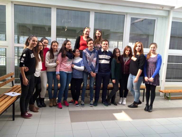 Nueve alumnos y una profesora del Colegio Santo Tomás-La Milagrosa de Tomelloso, en Hungría