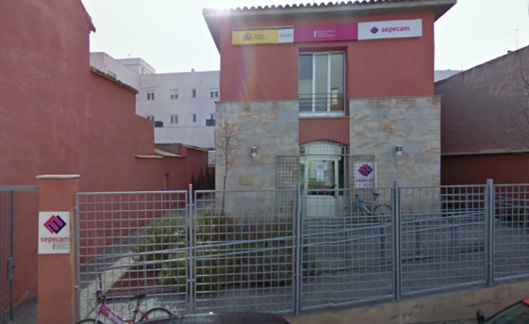 El paro desciende en 11.213 personas durante el mes de abril en Castilla-La Mancha