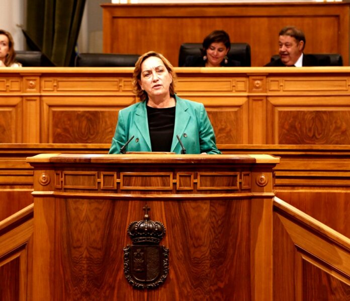 Soriano interviene en el pleno de las cortes de clm. Foto Juan Echagüe/jccm