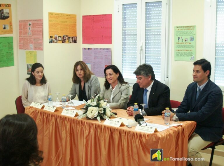 Para el PSOE, el inicio del curso ha supuesto “una situación de caos en la puesta en marcha de los centros escolares”
