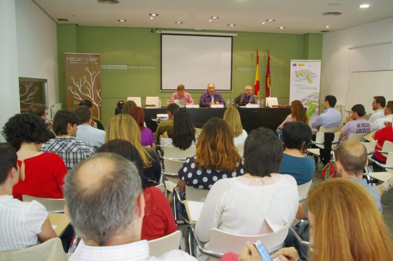 La UPD RECAMDER II muestra el ‘camino hacia el emprendimiento’ a alumnos de talleres de empleo