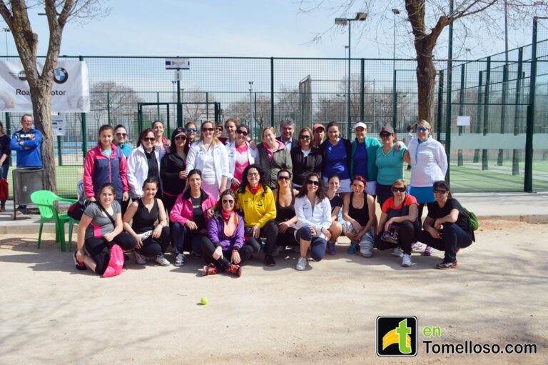 Éxito de participación en el II Encuentro de Pádel Femenino de Tomelloso
