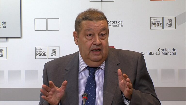 El PSOE insiste: “el Presupuesto traerá más recortes, lo vista el Gobierno como quiera”