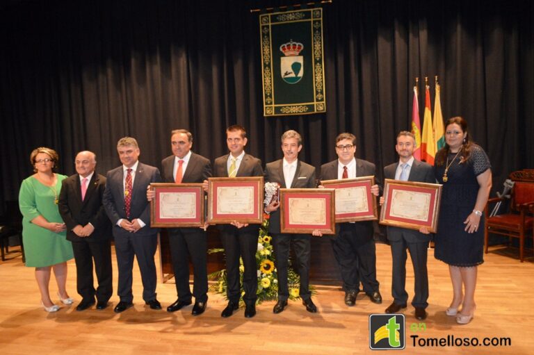 Tomelloso reconoce a los Viñadores 2014