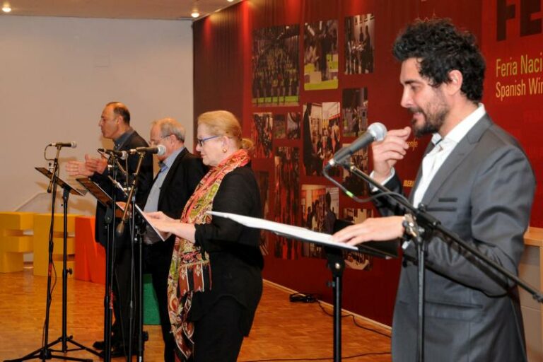 Prosa y poesía ensalzando el valor poético del vino en FENAVIN