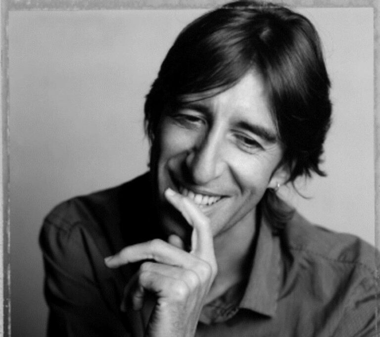 ‘El vino de los poetas’ reunirá a Benjamín Prado, Almudena Grandes, Chus Visor yJavier Rioyo en FENAVIN
