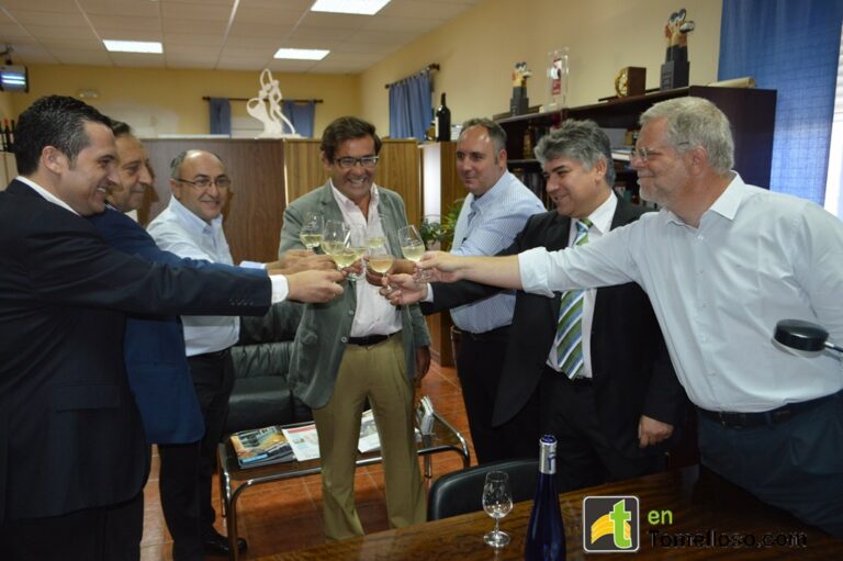 El Secretario General de Agricultura alaba la apuesta de Vinícola de Tomelloso por la calidad