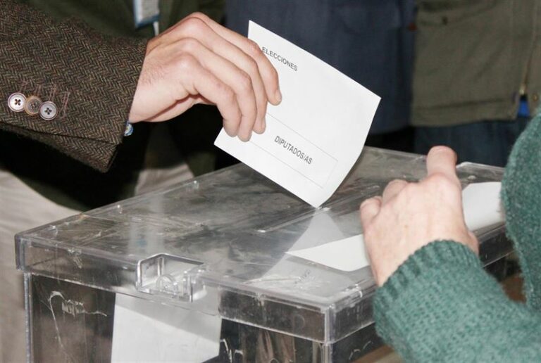 El DOCM publica los criterios a tener en cuenta respecto al horario laboral de las elecciones