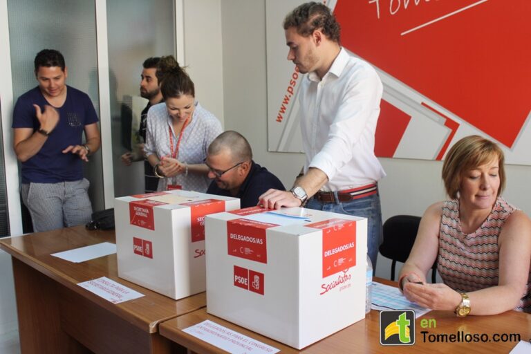 Los militantes de Tomelloso eligen con el 56 % a Madina como secretario general del PSOE
