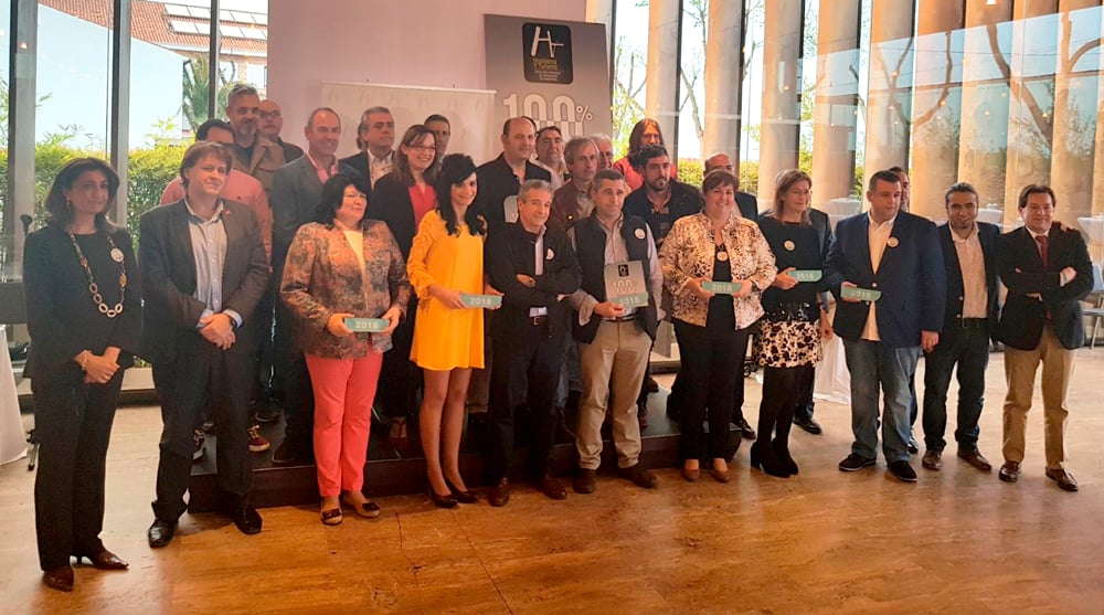 Marquinetti y Restaurante Alhambra reciben el reconocimiento 100% Empresario