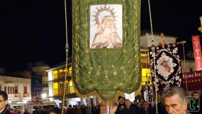 Con El Resucitado y el Pregón Pascual en la plaza de España llega a su fin la Semana Santa de Tomelloso