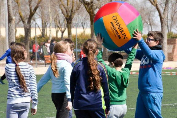 460 alumnos de todos los centros educativos viven una jornada de diversión y deporte