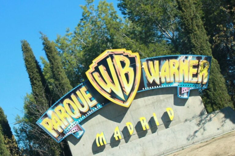 Jóvenes de Tomelloso podrán viajar al Parque Warner de Madrid por solo 10 euros
