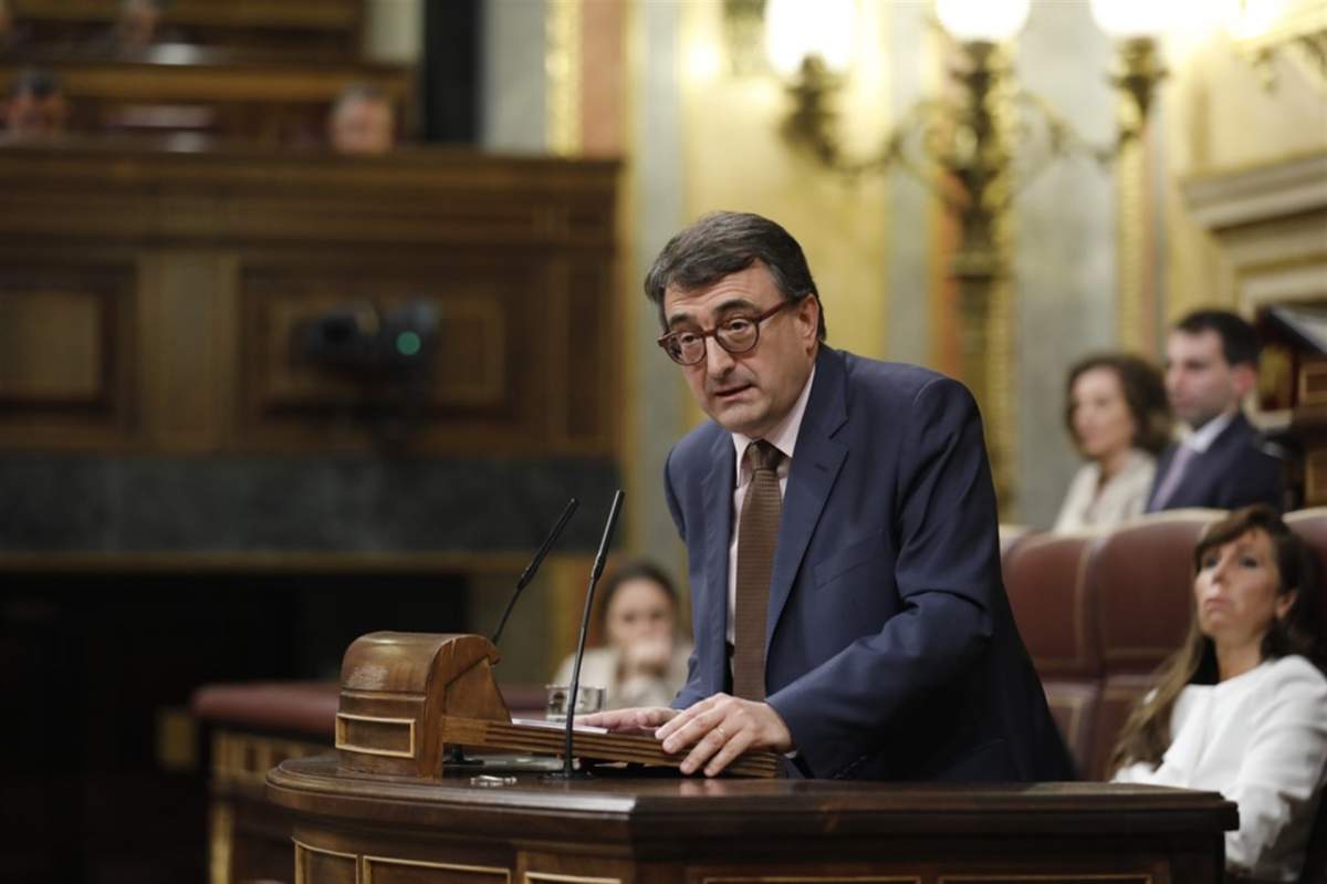 Rajoy, a un día de dejar la presidencia, tras el apoyo del PNV a Pedro Sánchez