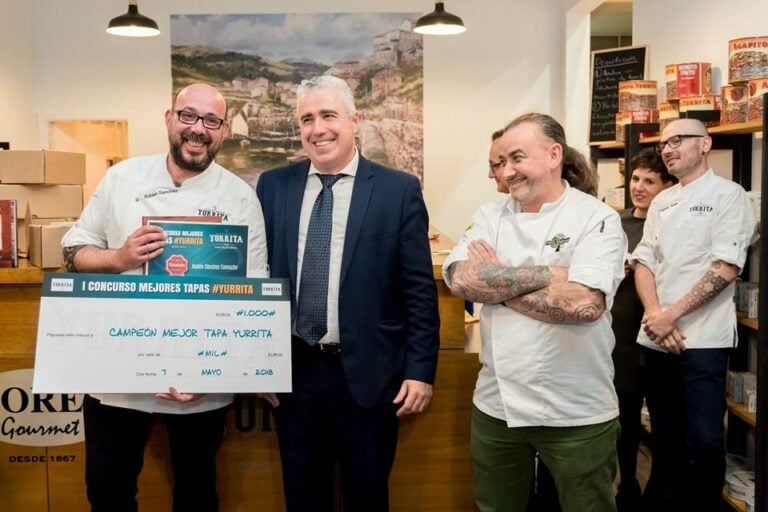 Rubén Sánchez de Salones Epílogo en Tomelloso ganador del concurso de pinchos de Yurrita