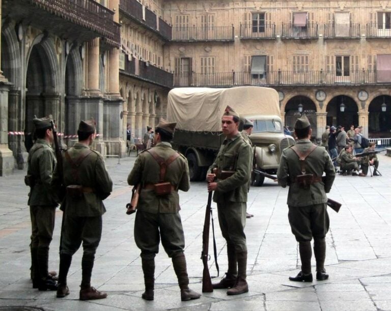 “Españoles, Franco ha vuelto”