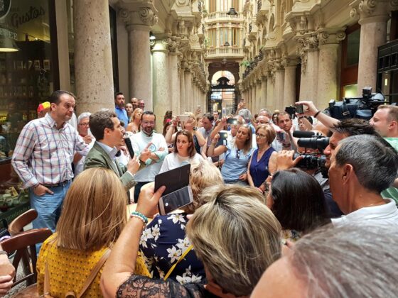 [FOTOS] Pablo Casado visita Albacete y pide recuperar el gobierno de la Junta cuanto antes