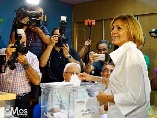 [FOTOS y VÍDEO] Así ha sido la votación de Cospedal en Albacete