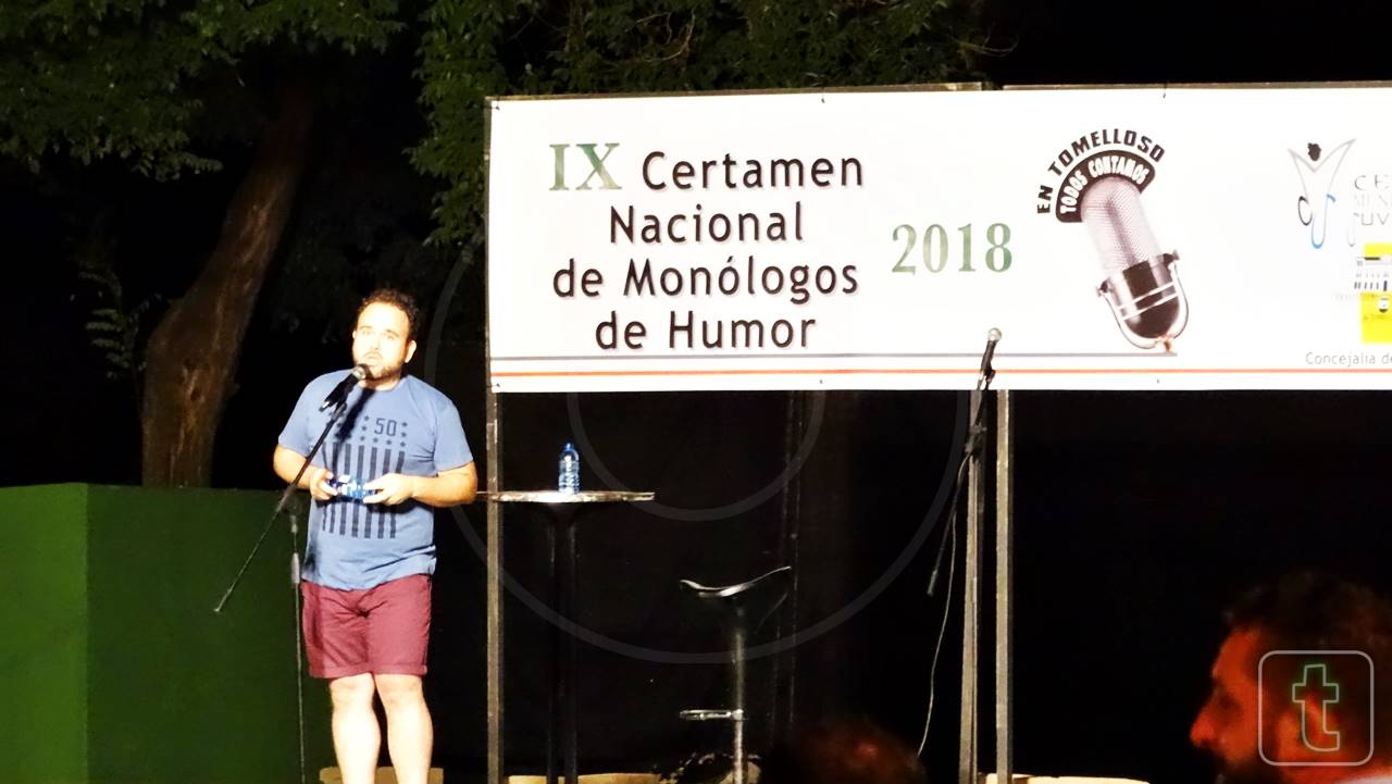 [FOTOS] Noche de humor al aire libre en el IX Certamen de Monólogos en Tomelloso