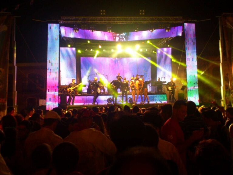 Manual de supervivencia a las fiestas de los pueblos, por Agustín Durán