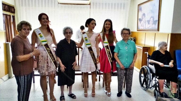 Las Madrinas y Corporación visitan la Residencia San Víctor
