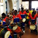 Bailes tradicionales cántabros, manchegos y africanos hacen de Tomelloso la capital del Folklore