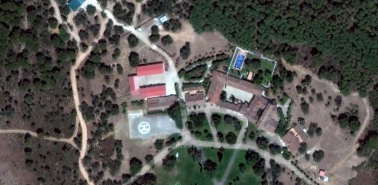 Pedro Sánchez llega en helicóptero a la finca de Quintos de Mora