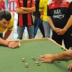 El fútbol se juega con chapas en el XIII Campeonato de Castilla-La Mancha