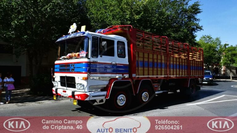 [FOTOS] Cerca de 140 vehículos han acudido a la ‘XIV Concentración de Camiones Clásicos’ en Tomelloso