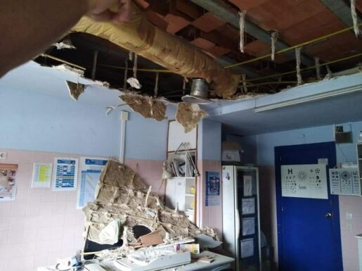 [FOTOS] Última hora: se derrumban parte de los techos de Pediatría del centro de salud de Tomelloso