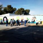 80 personas dan color a Tomelloso con un mural inclusivo