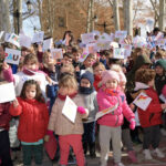 La población educativa de Argamasilla de Alba se moviliza contra la violencia y por la paz