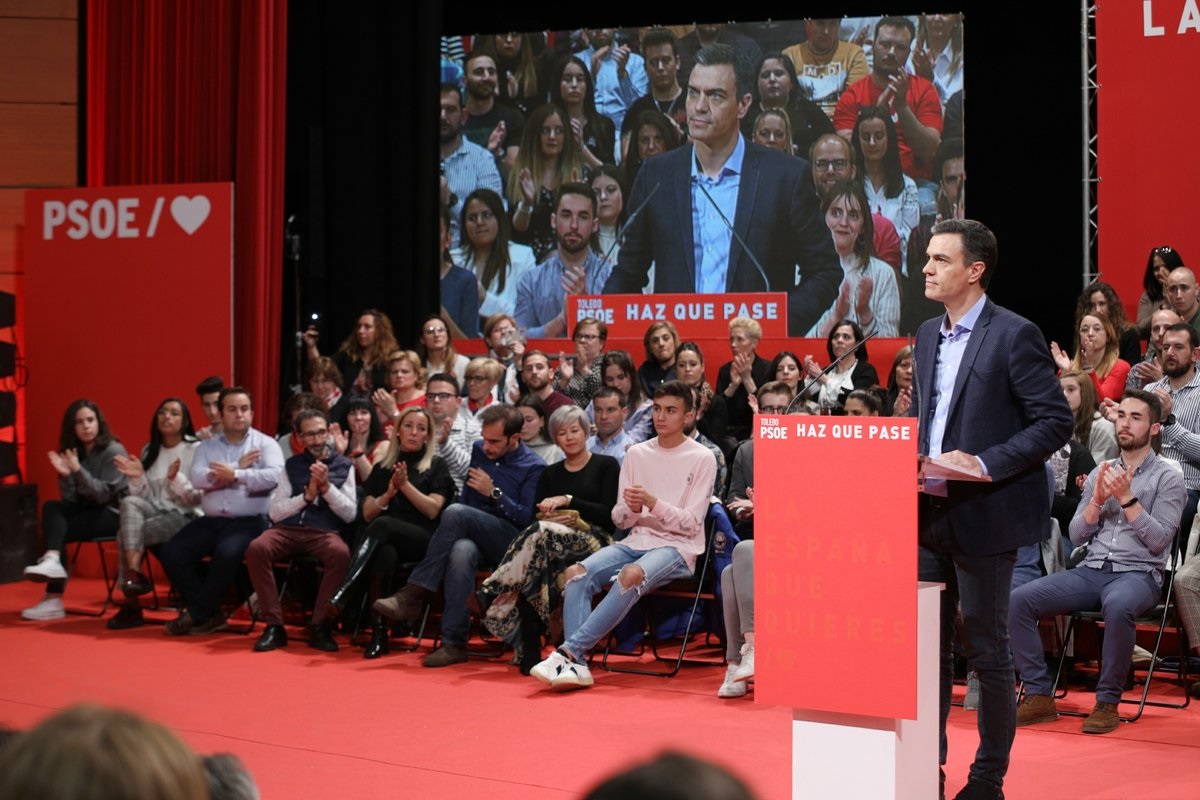 Sánchez pide la “suma de todas las voluntades” para el PSOE porque puede sumar “más que las tres derechas”