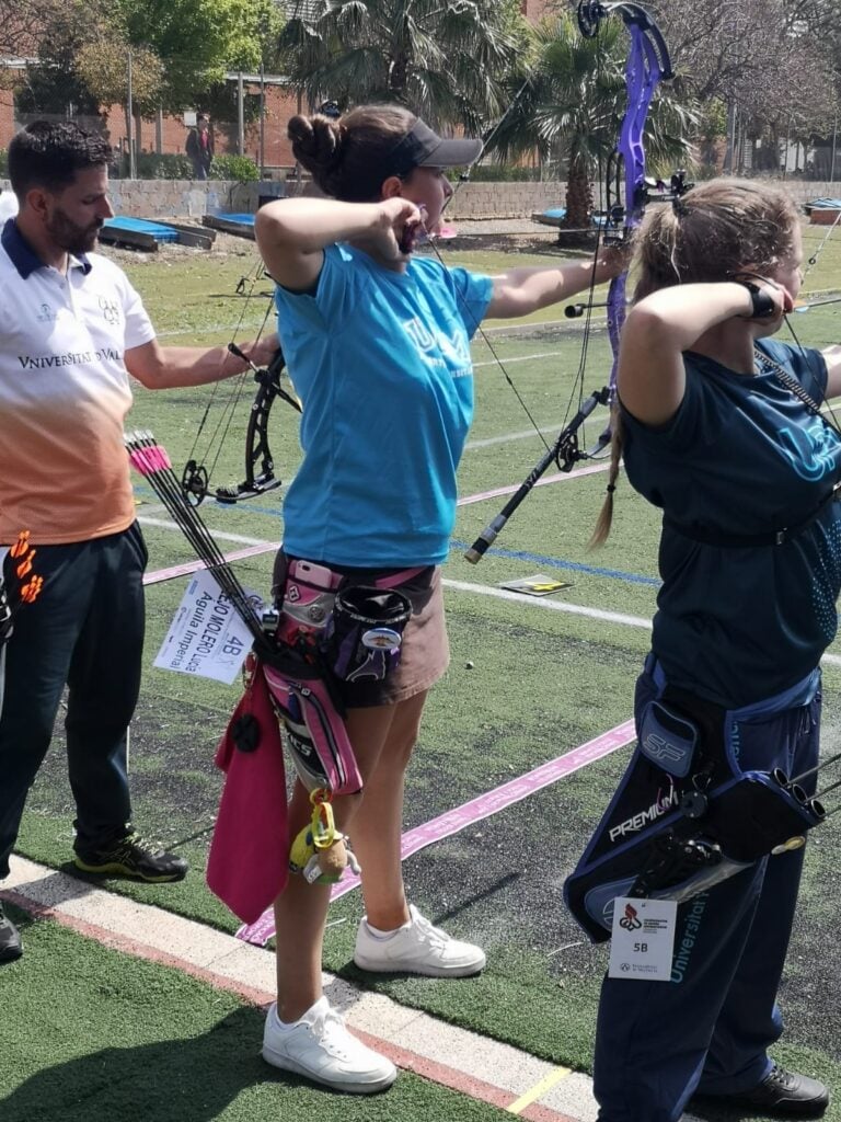 La alumna de la UCLM Lucía Alejo Molero se proclama campeona de España universitaria de tiro con arco compuesto