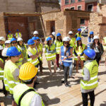Alumnos y profesores de Arquitectura de la Universidad Politécnica de Valencia visitan la obra de la Casa del Bachiller Sansón Carrasco