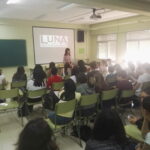 El IES Airén organiza una charla sobre lectura con la escritora Ana Alonso
