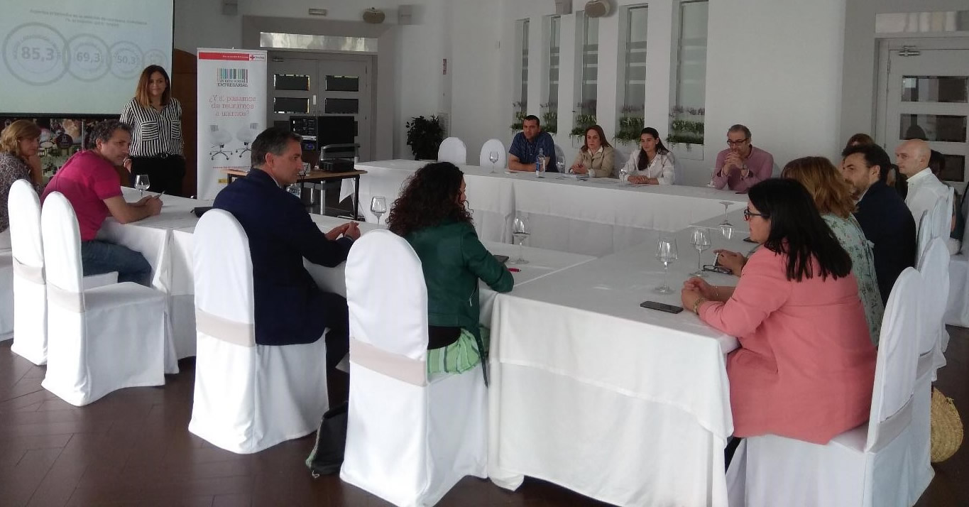 Cruz Roja celebra en Tomelloso una mesa de diálogo sobre “Procesos de selección de personal”