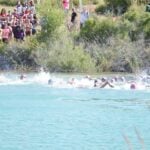 Más de 200 nadadores participan en el II Campeonato de Castilla-La Mancha Open de aguas abiertas en Peñarroya