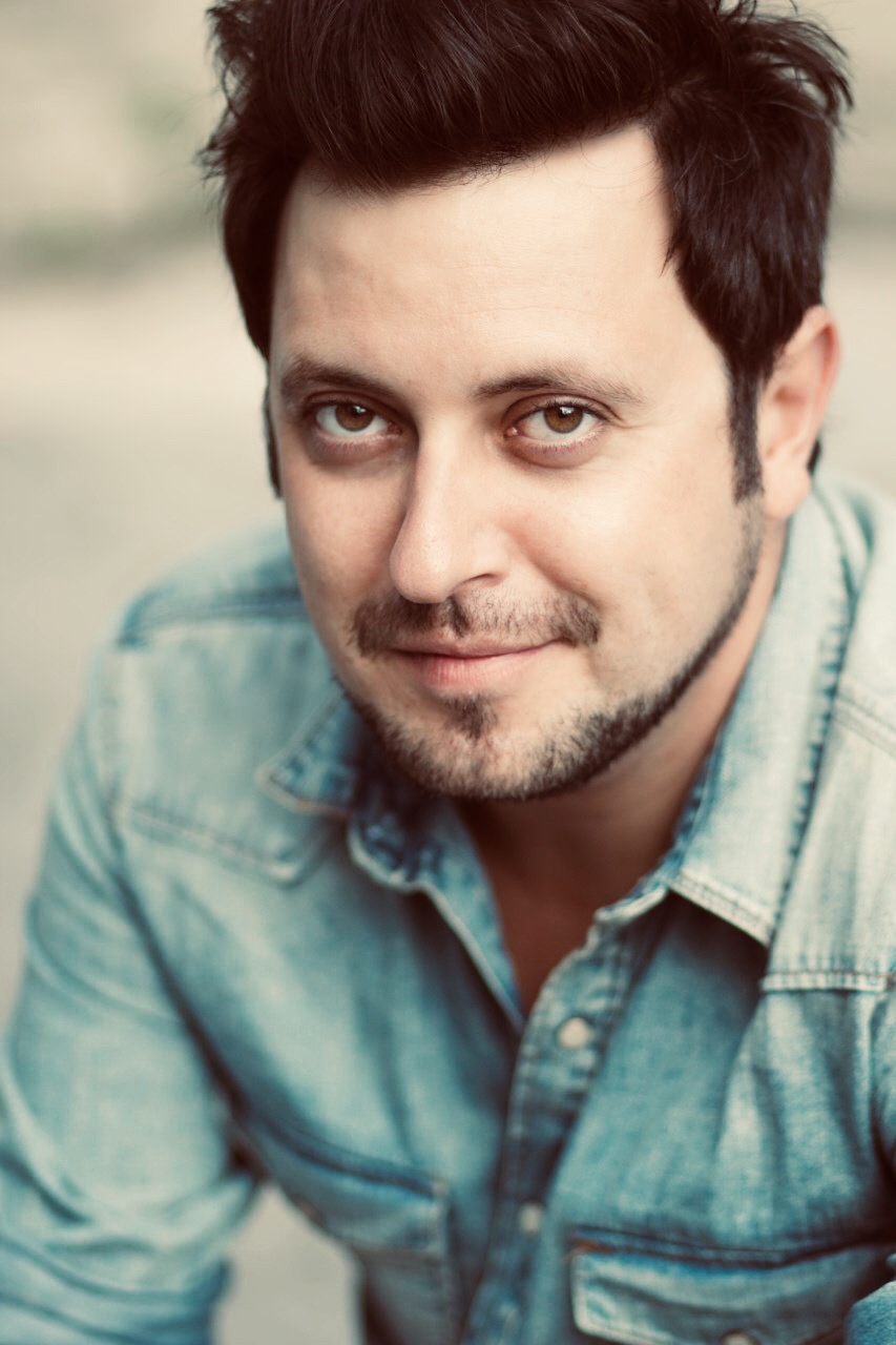 Isaac Gallego estrena en Movistar+ la segunda temporada de “Justo antes de Cristo”