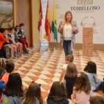 Medio centenar de alumnos del CEIP Miguel de Cervantes visitan el Ayuntamiento de Tomelloso