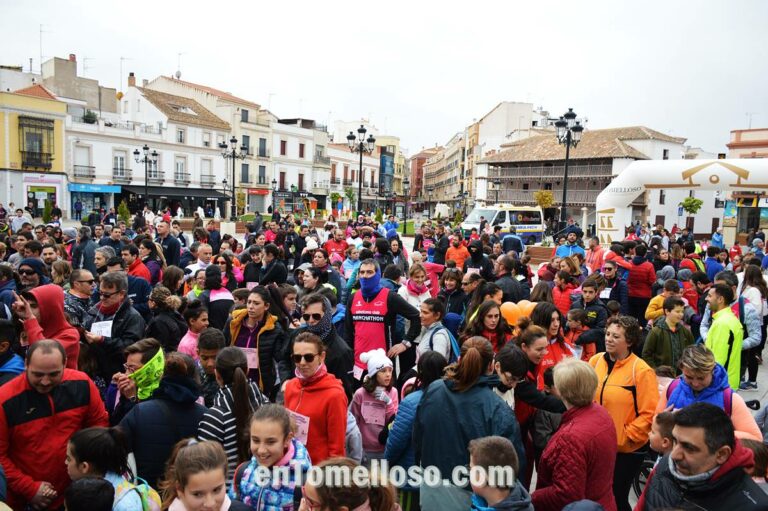 A pesar del frío, cientos de corredores participan en la Carrera Popular de Tomelloso