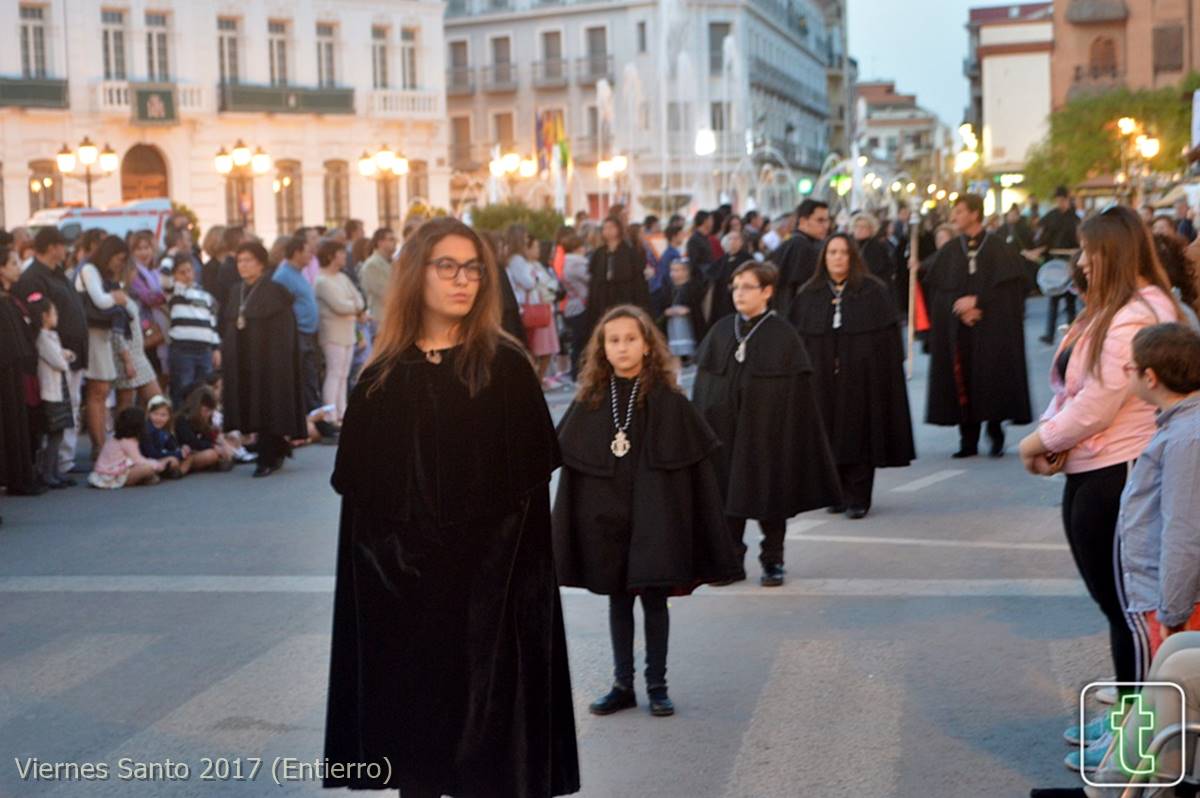 Solemnidad y devoción habrían marcado el "Entierro y Muerte de Cristo" del Viernes Santo de Tomelloso