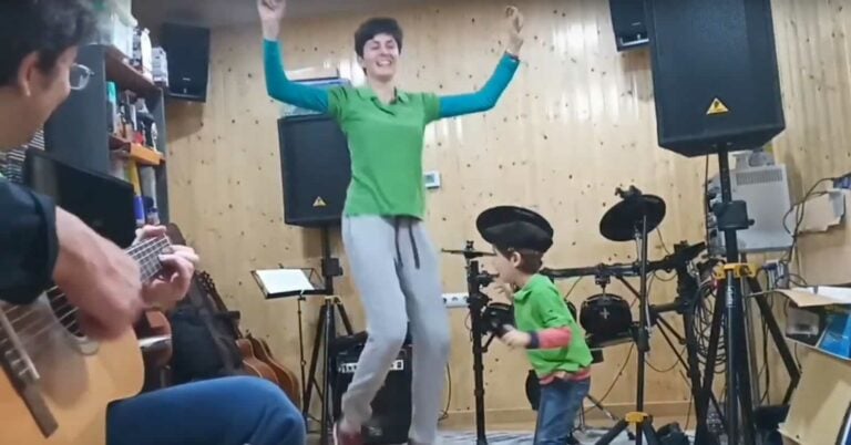 ¿Una de tus asignaturas pendientes es aprender a bailar la Jota Rabiosa?